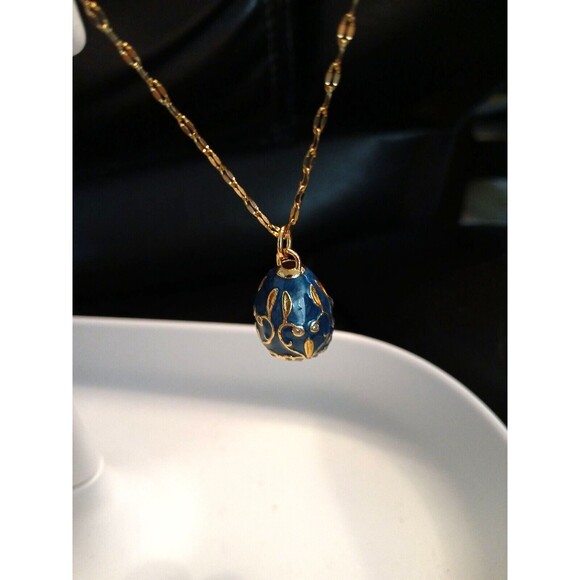 Navy Blue Enamel Egg Shaped Gold Carved Leaves Easter STUNNING! - Picture 3 of 5